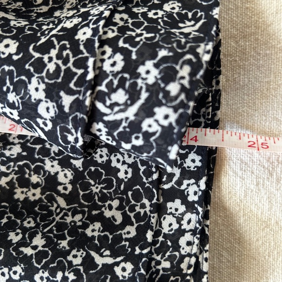 Chaps Navy Blue & White Floral Skirt *Size 0 - Picture 4 of 5